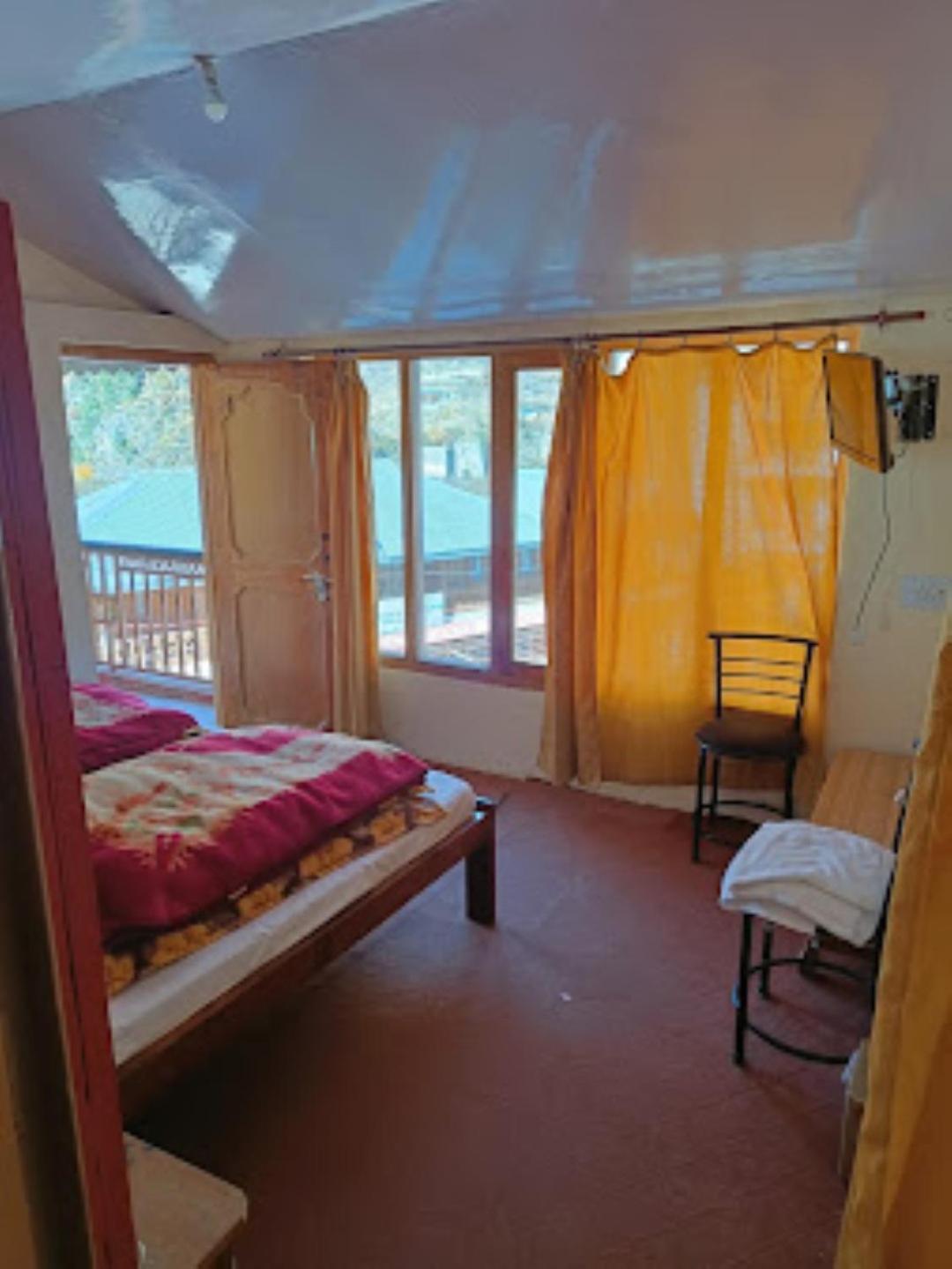 Renu Paradise , Ayodhya Hotel Exterior photo